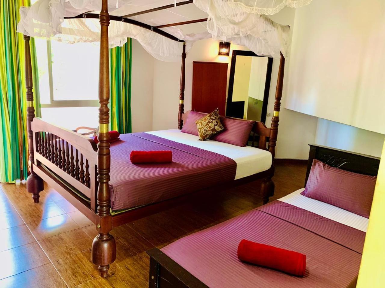 Hotel Poppies Mirissa Zewnętrze zdjęcie