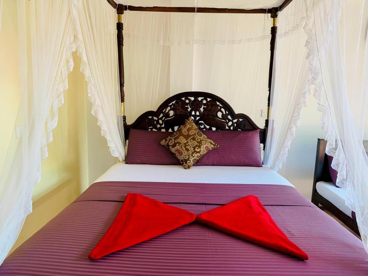 Hotel Poppies Mirissa Zewnętrze zdjęcie