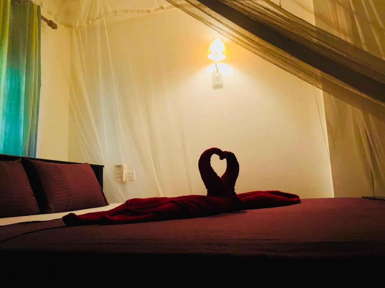 Hotel Poppies Mirissa Zewnętrze zdjęcie