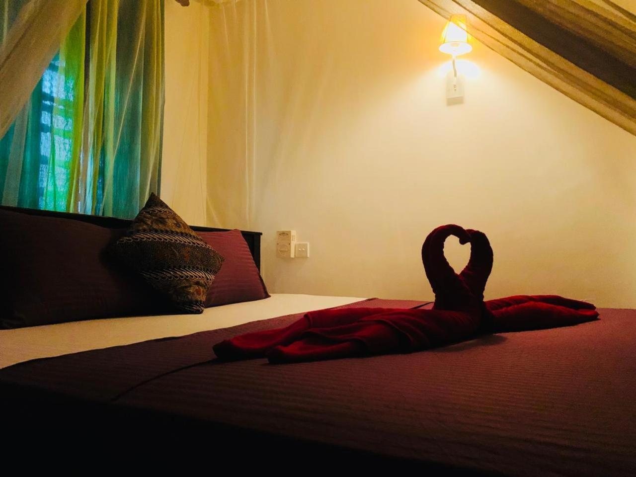 Hotel Poppies Mirissa Zewnętrze zdjęcie
